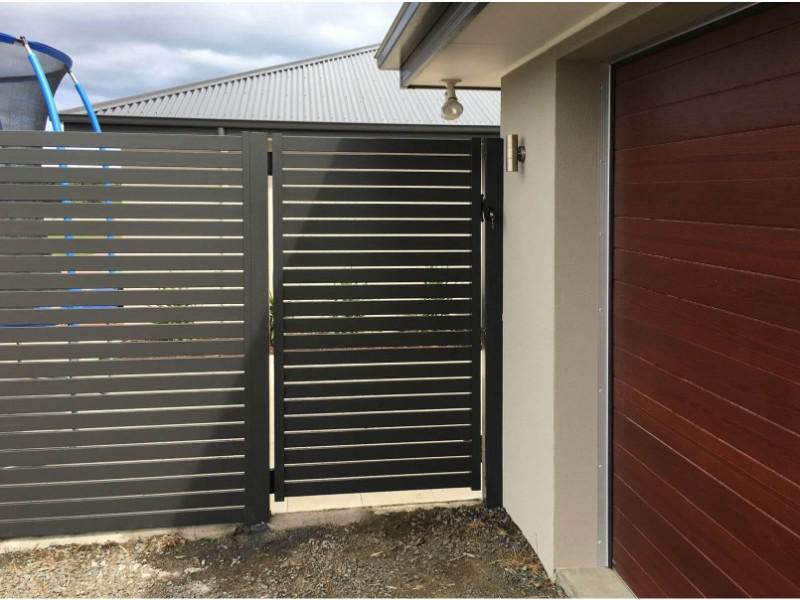 aluminum horizontal slat fence