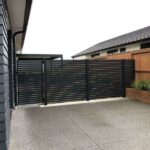 1x1 horizontal slat fence