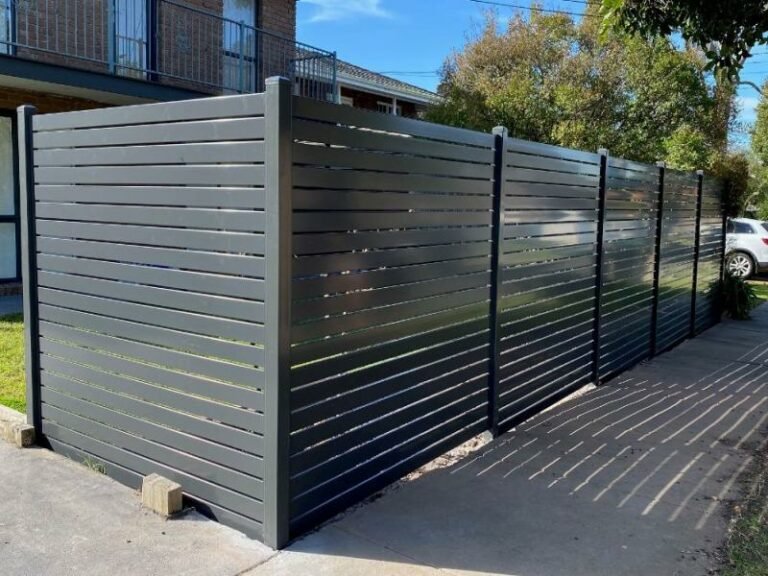 Aluminum Horizontal Slat Fence Aluminum Horizontal Slat Fencing