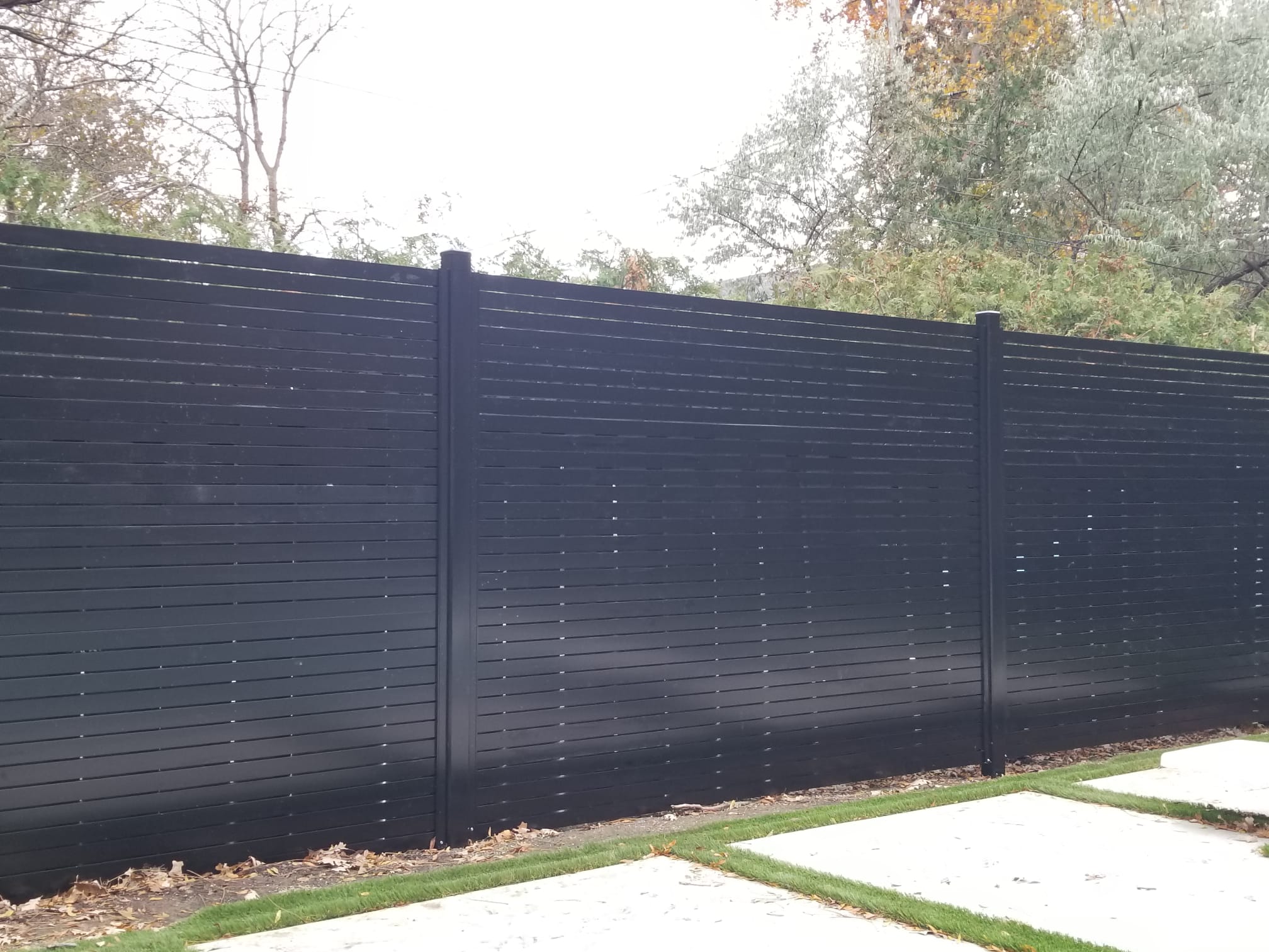 Aluminum Horizontal Slat Fence