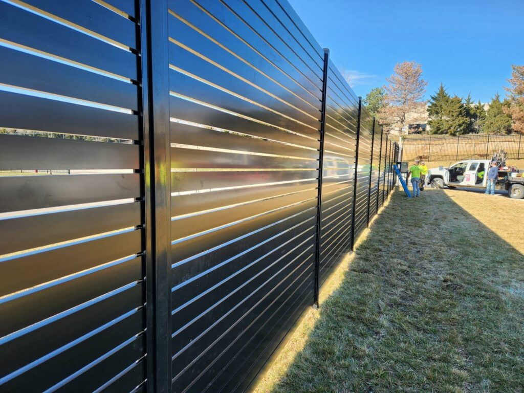 1x3 aluminum horizontal slat fence usa